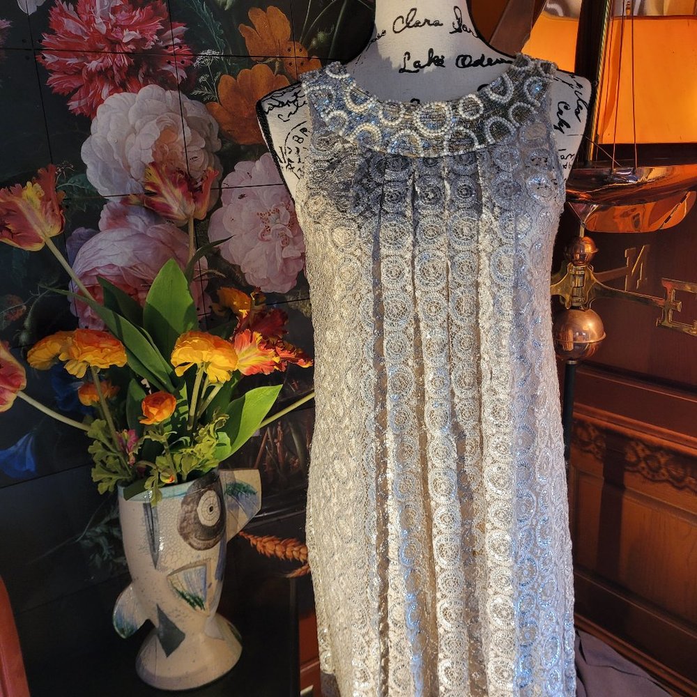 Elegant ivory lace short cocktail dress - Size 2